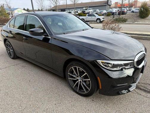2022 BMW 330 i xDrive