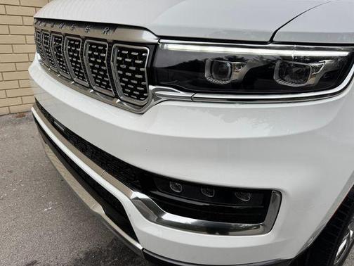 2022 Jeep Grand Wagoneer Series II