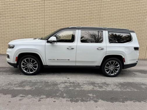 2022 Jeep Grand Wagoneer Series II