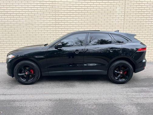 2019 Jaguar F-PACE 25t Premium