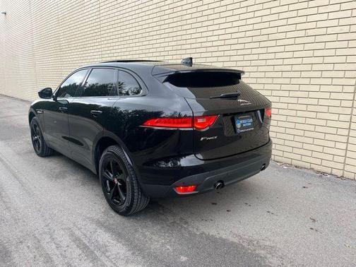 2019 Jaguar F-PACE 25t Premium