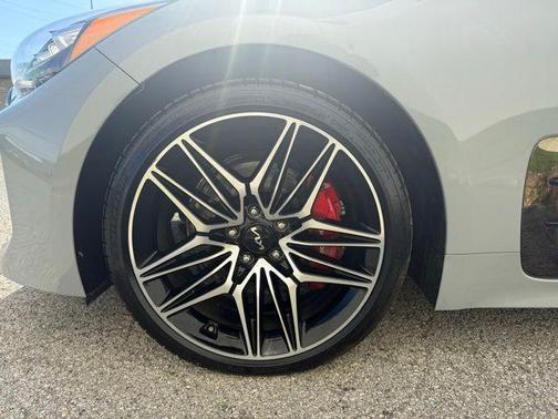 2022 Kia Stinger GT2