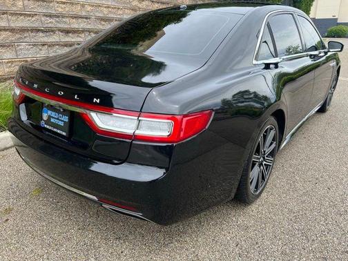 Diamond Black 2017 Lincoln Continental Reserve