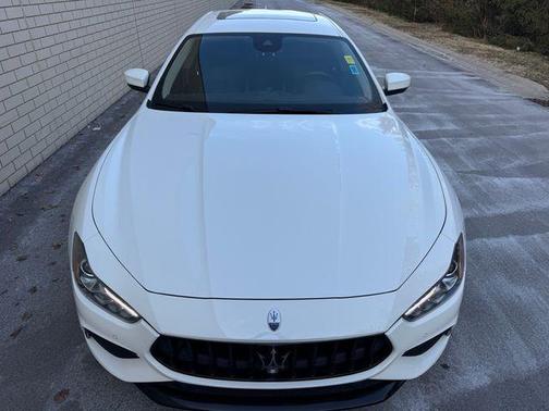 2022 Maserati Ghibli Modena Q4