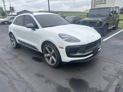 2023 Porsche Macan 
