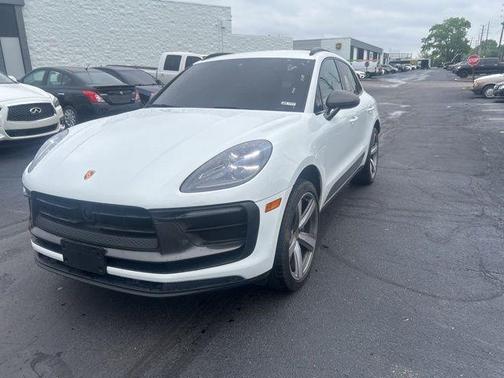 2023 Porsche Macan 