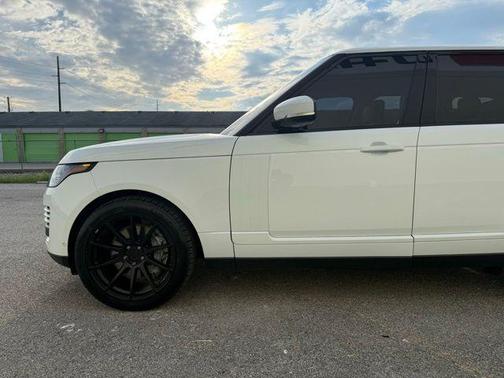 2020 Land Rover Range Rover P525 HSE