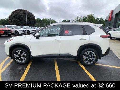 2022 Nissan Rogue SV