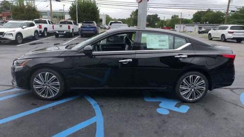 2025 Nissan Altima SL AWD