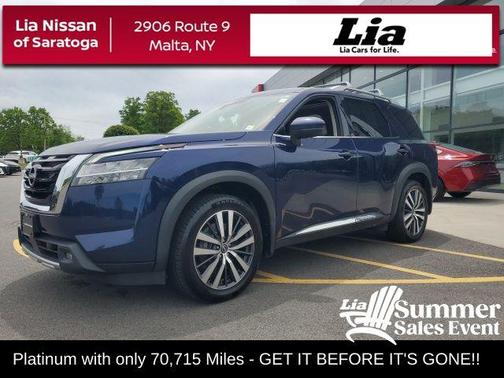 Deep Ocean Blue Pearl 2022 Nissan Pathfinder Platinum 4WD