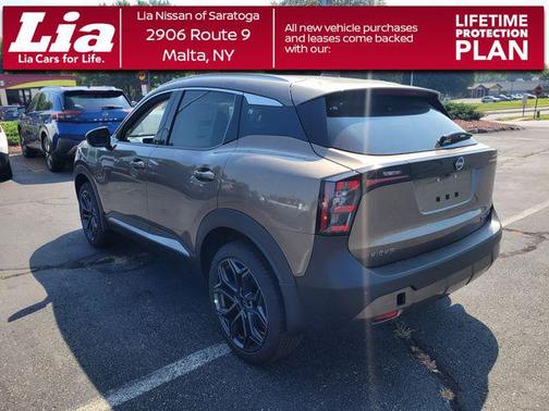Canyon Bronze Metallic 2026 Nissan Kicks SR