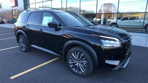 2025 Nissan Pathfinder SL 4WD