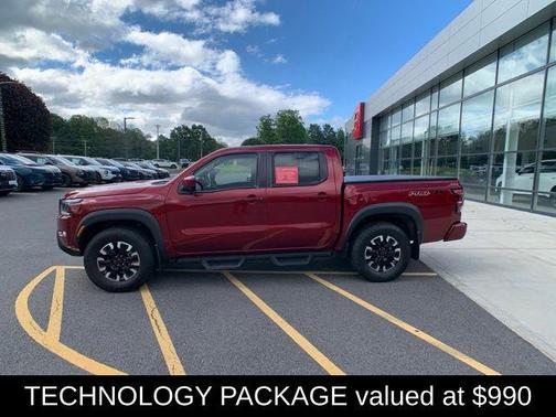 Cardinal Red Metallic Tricoat 2023 Nissan Frontier PRO-4X