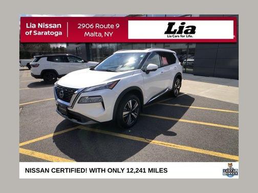 Pearl White Tricoat 2023 Nissan Rogue SL