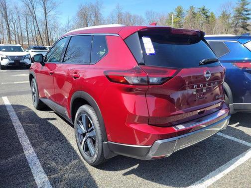 2025 Nissan Rogue SL