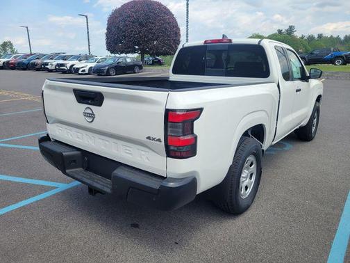 Glacier White 2026 Nissan Frontier S