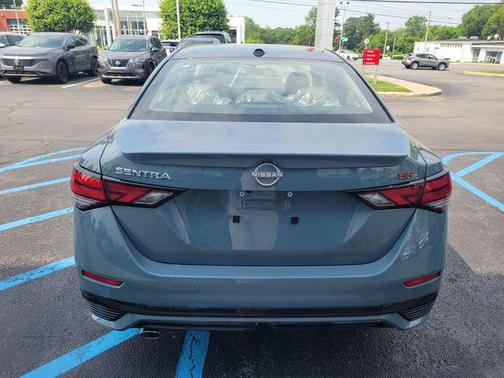 2025 Nissan Sentra SR