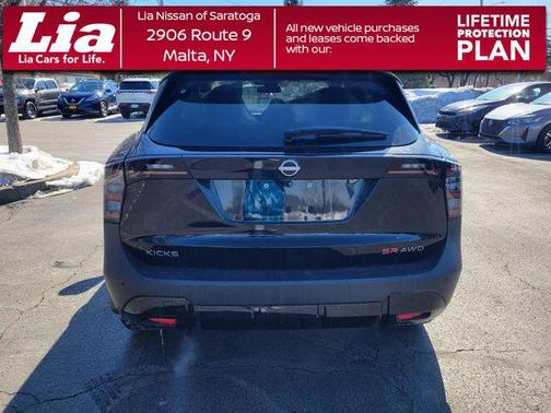 Super Black 2026 Nissan Kicks SR