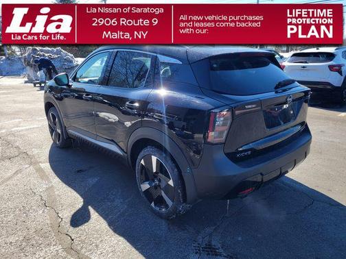 Super Black 2026 Nissan Kicks SR