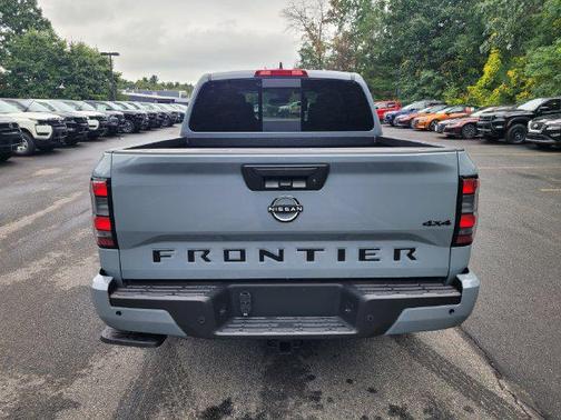 Boulder Gray Pearl 2027 Nissan Frontier SV