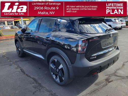 Super Black 2026 Nissan Kicks SR