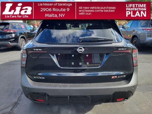 Super Black 2026 Nissan Kicks SR