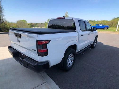 2023 Nissan Frontier S