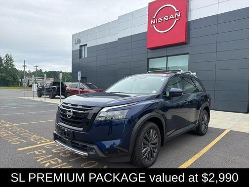 Deep Ocean Blue Pearl 2025 Nissan Pathfinder SL 4WD