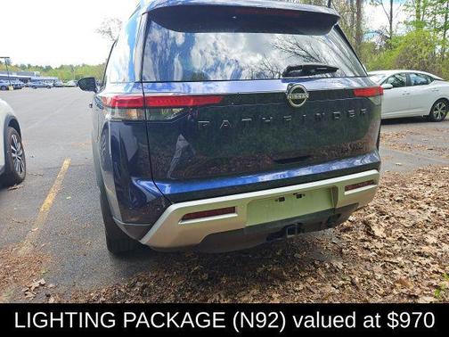 Deep Ocean Blue Pearl 2025 Nissan Pathfinder SL 4WD