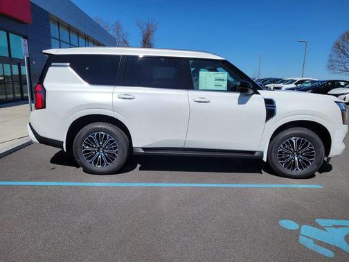 2025 Nissan Armada SL 4WD
