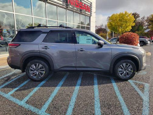 2025 Nissan Pathfinder SV 4WD