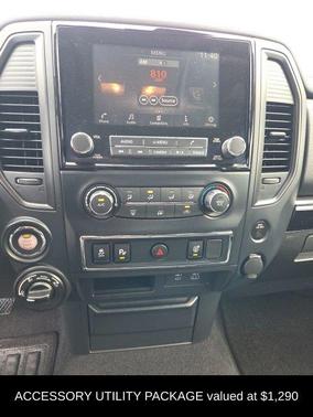 2023 Nissan Titan SV