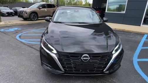 Super Black 2026 Nissan Altima 2.5 SV