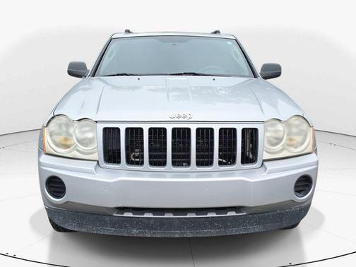 2005 Jeep Grand Cherokee Laredo