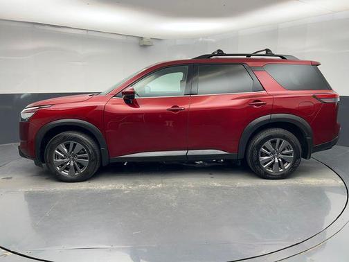 2024 Nissan Pathfinder SV FWD