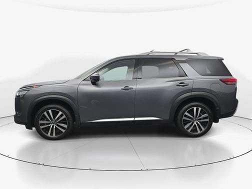 2024 Nissan Pathfinder Platinum FWD