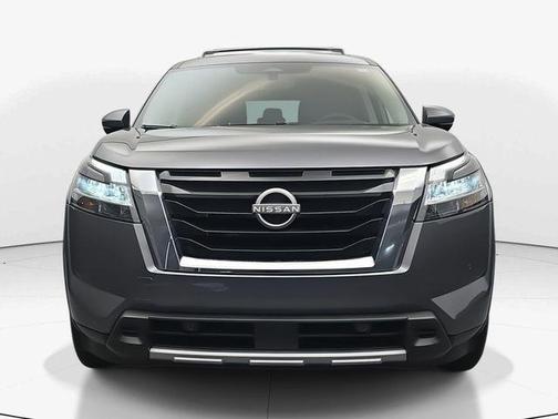 2024 Nissan Pathfinder Platinum FWD
