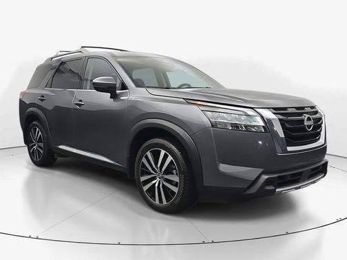 2024 Nissan Pathfinder Platinum FWD