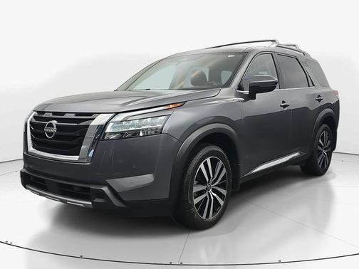 2024 Nissan Pathfinder Platinum FWD