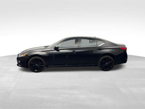 2021 Nissan Altima SR FWD
