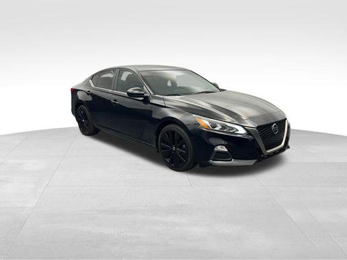 2021 Nissan Altima SR FWD