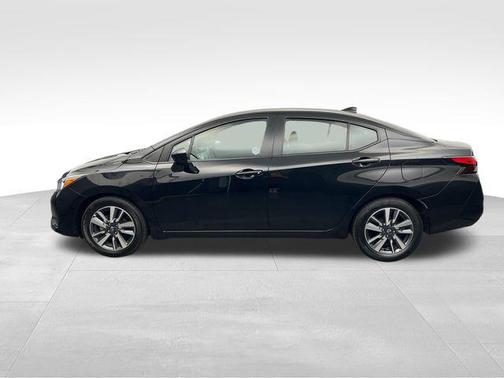 2023 Nissan Versa 1.6 SV