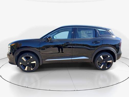 Super Black 2026 Nissan Kicks SR