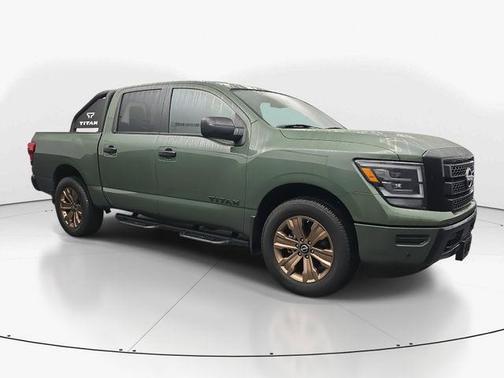 2024 Nissan Titan SV