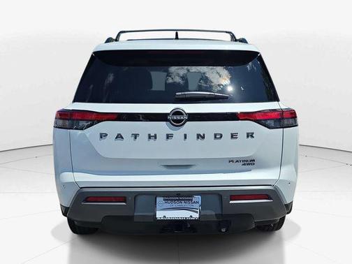 Everest White Pearl Tricoat 2026 Nissan Pathfinder Platinum