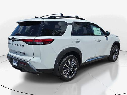 Everest White Pearl Tricoat 2026 Nissan Pathfinder Platinum