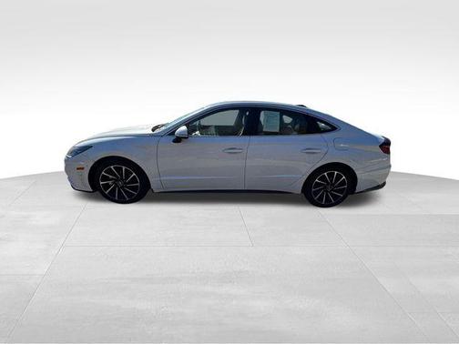 2021 Hyundai SONATA Limited