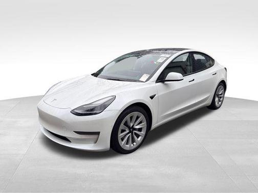 2022 Tesla Model 3 Standard Range