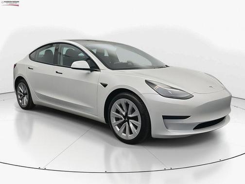 2022 Tesla Model 3 Standard Range