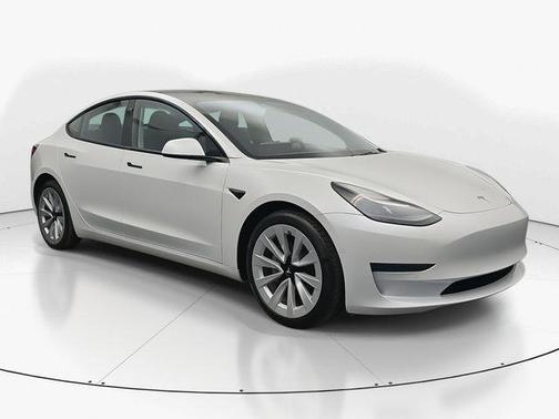 2022 Tesla Model 3 Standard Range